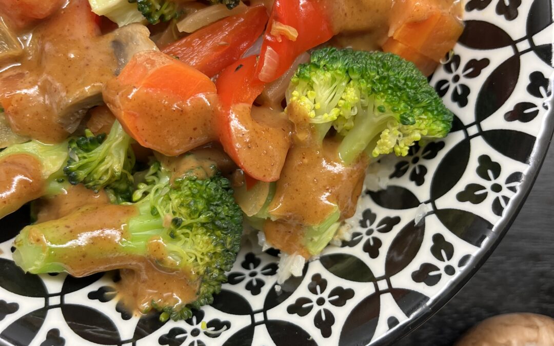 Stir Fry on Cauliflower Rice with Almond Butter Sauce