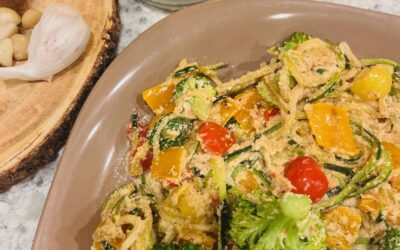 Spiralized Zucchini with Veggies and Cashew Cream Sauce